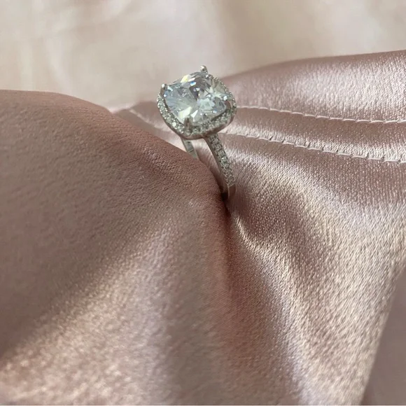 Classic Solitaire Halo Engagement Ring in Silver with Clear Stone - Picture 3 of 6